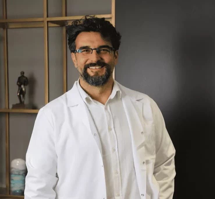 Doç. Dr. Emin Lapsekili